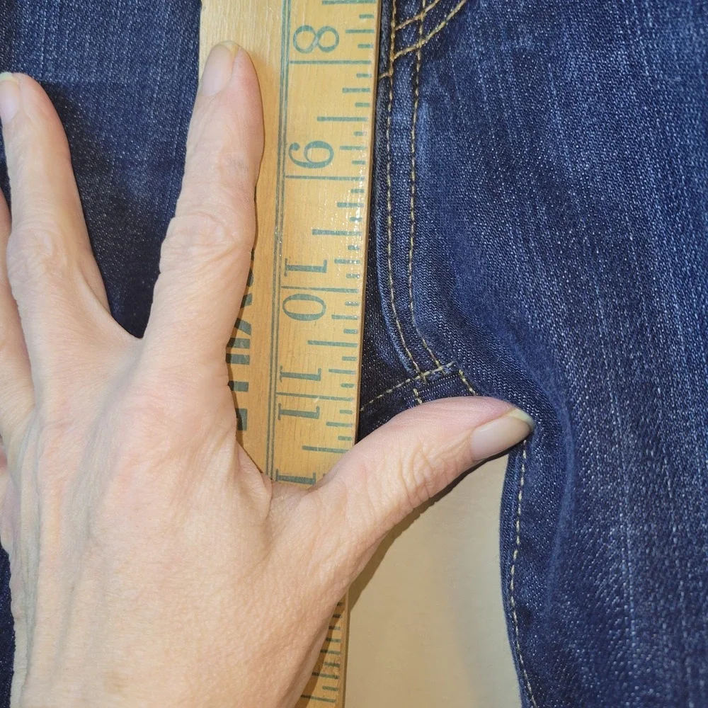 True Religion Women's Jeans Size 33 Dark Blue Denim • Made in‎ USA Classic Fit